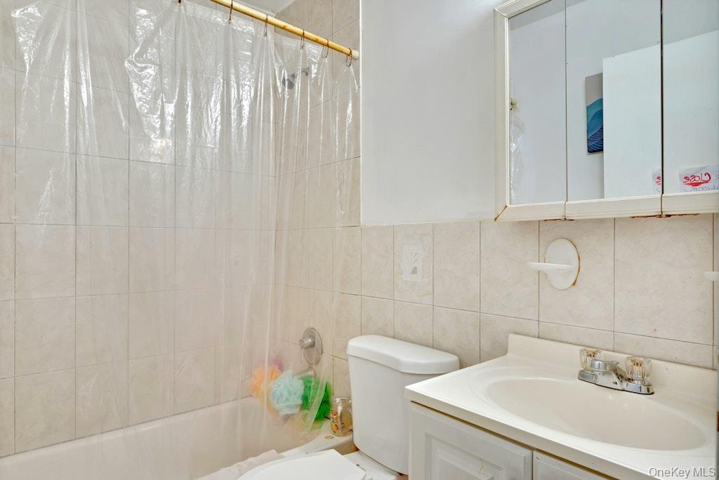 Single Family Magnolia Drive Suffolk County, NY 11951, MLS-971208-7