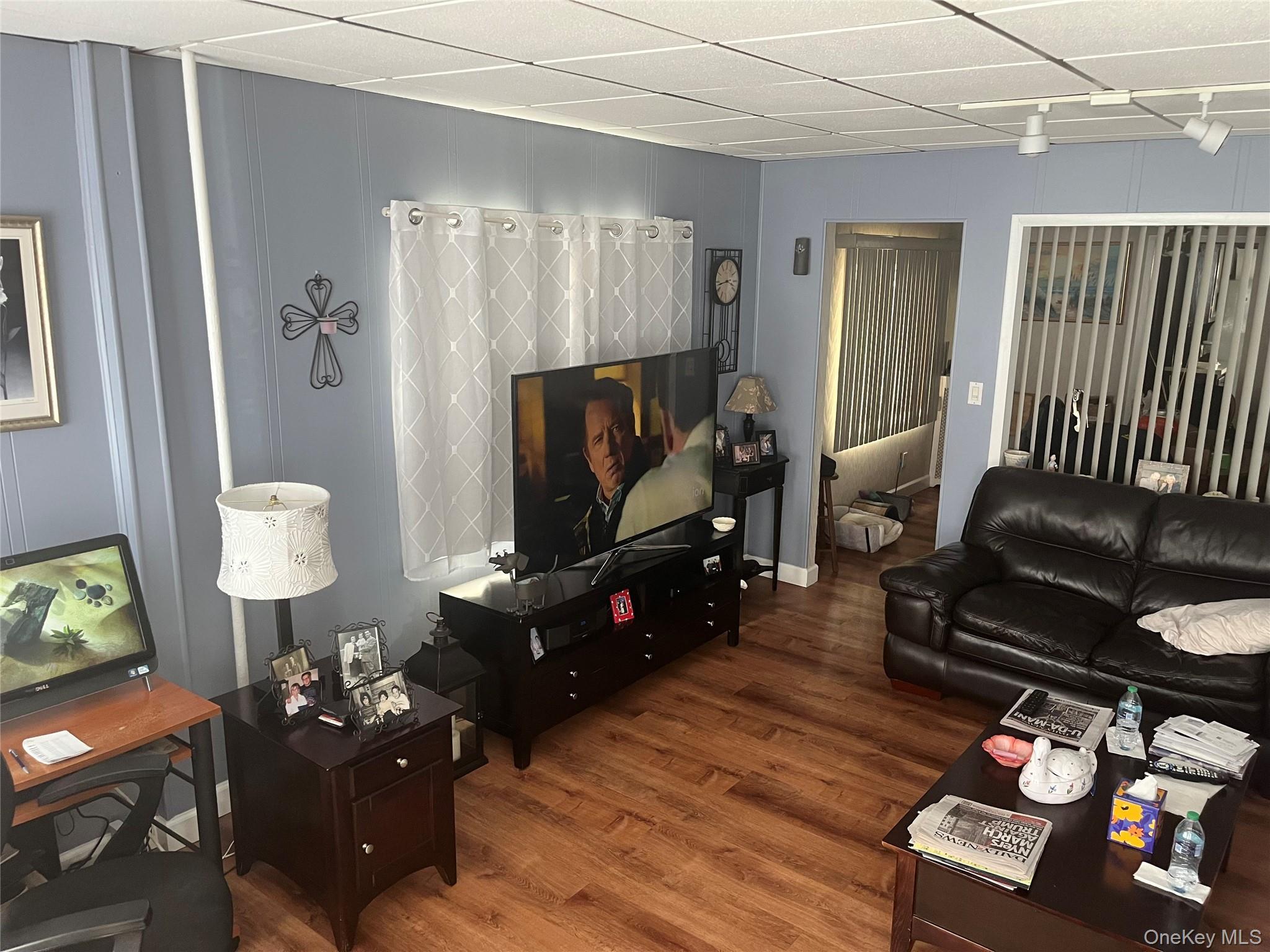 Single Family Chicot  Queens, NY 11417, MLS-971221-9