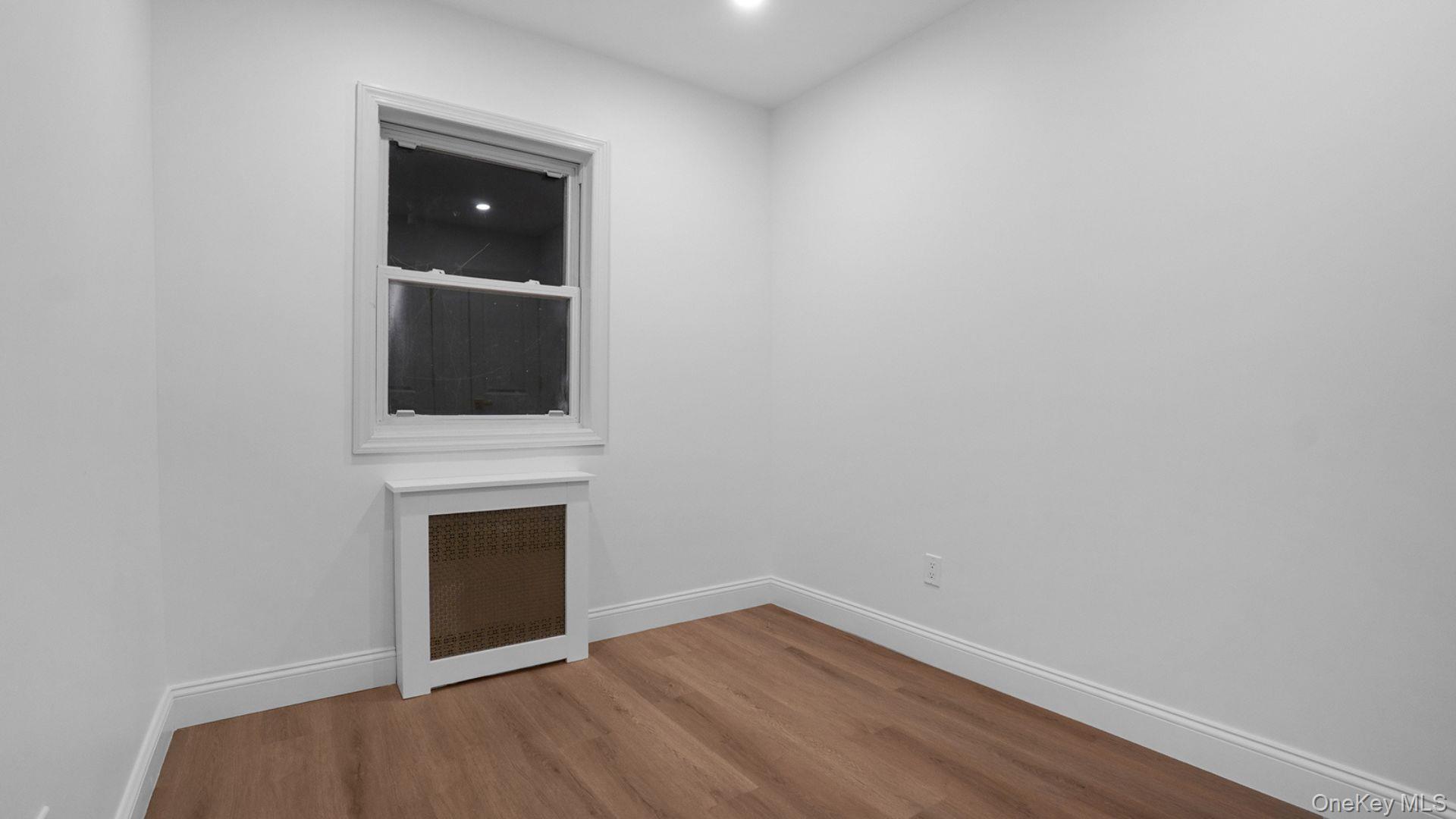 Single Family Edson Bronx, NY 10469, MLS-971232-16