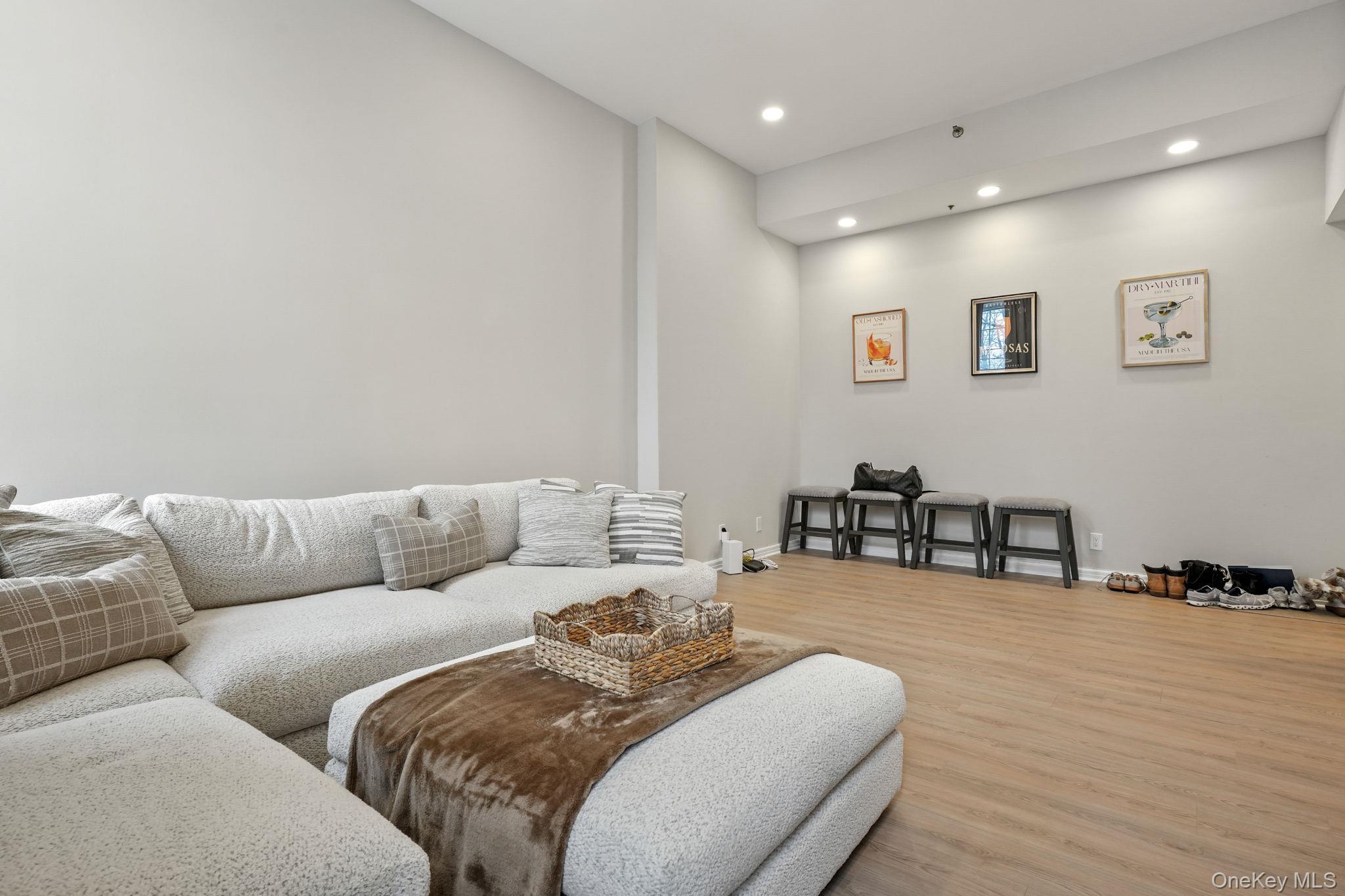 Condo Villa At The  Westchester County, NY 10566, MLS-971233-7