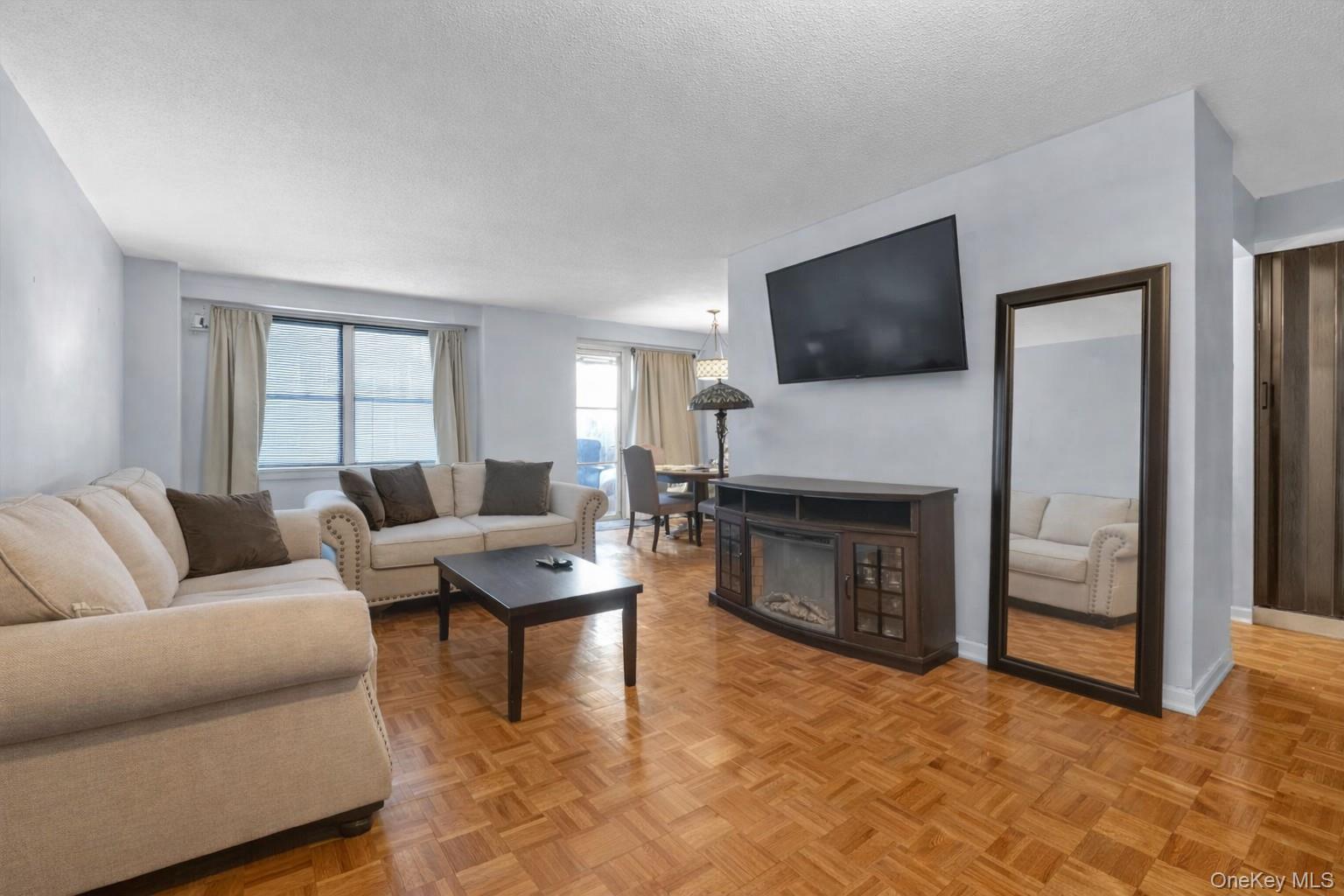 Coop Olinville  Bronx, NY 10467, MLS-971271-3