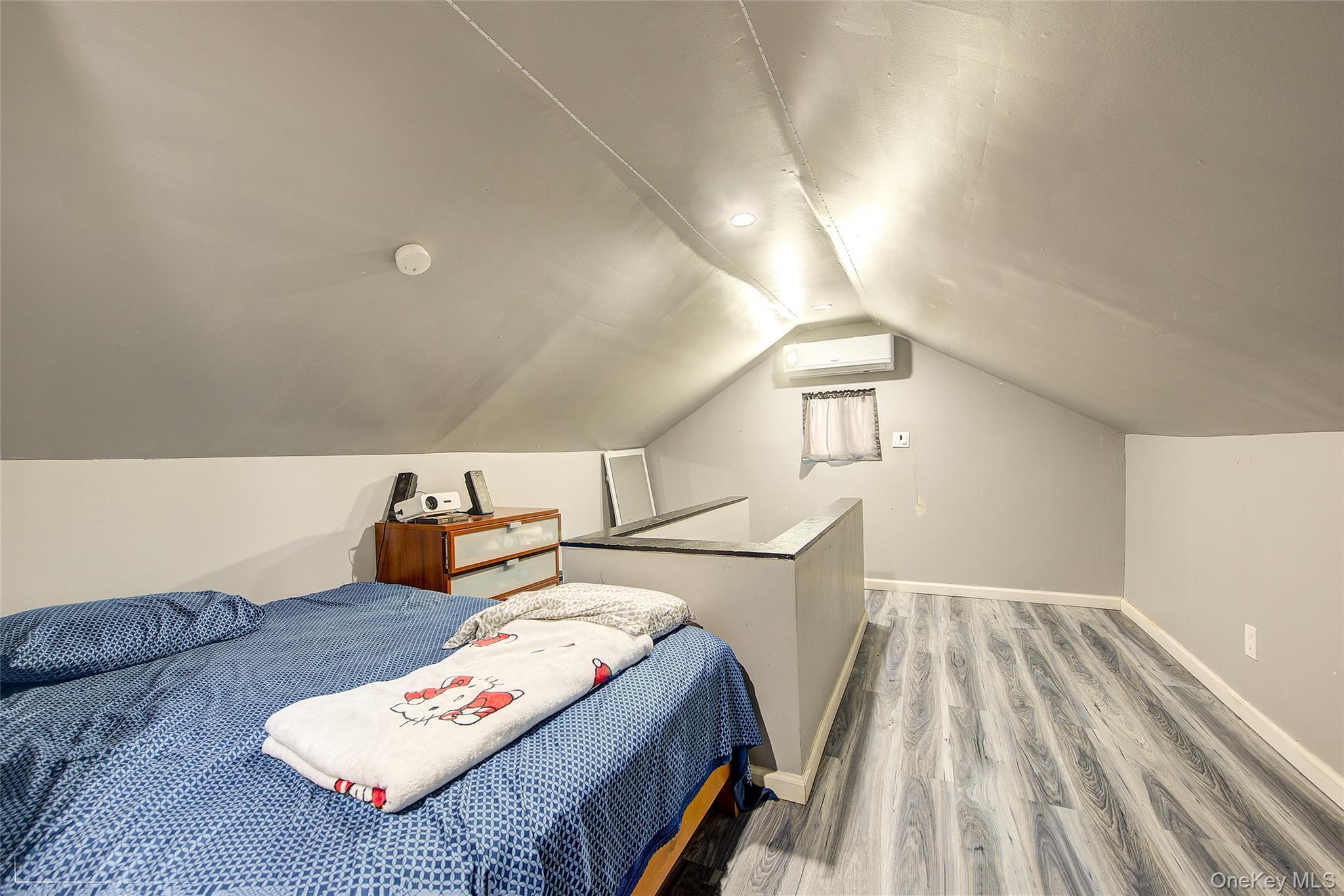 Single Family 110th  Queens, NY 11429, MLS-971276-38