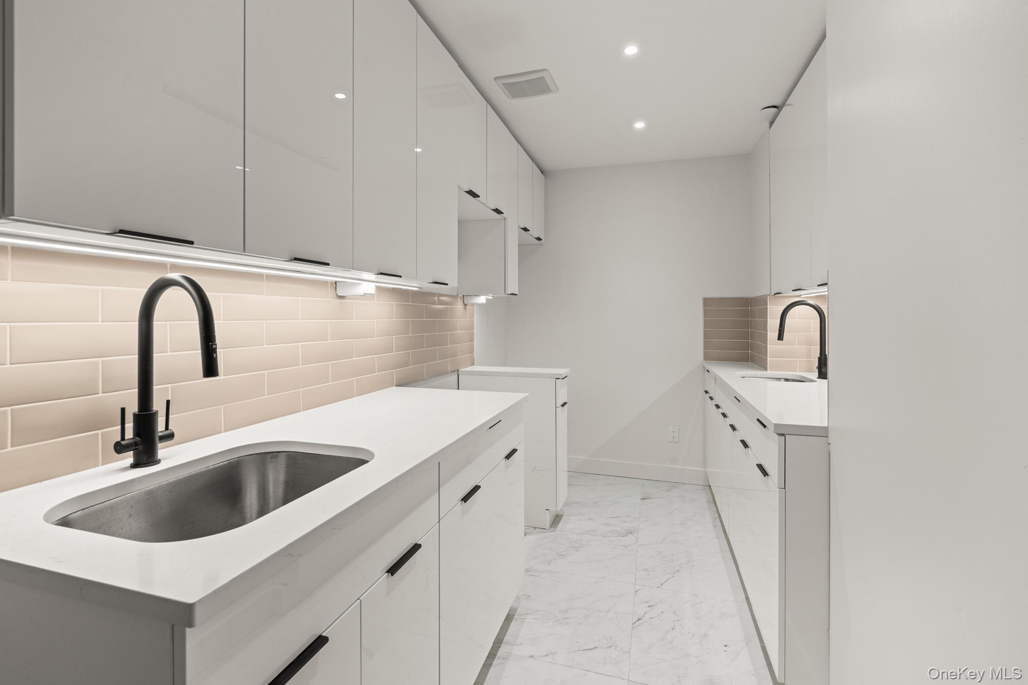 Condo Vernon  Brooklyn, NY 11206, MLS-971302-4