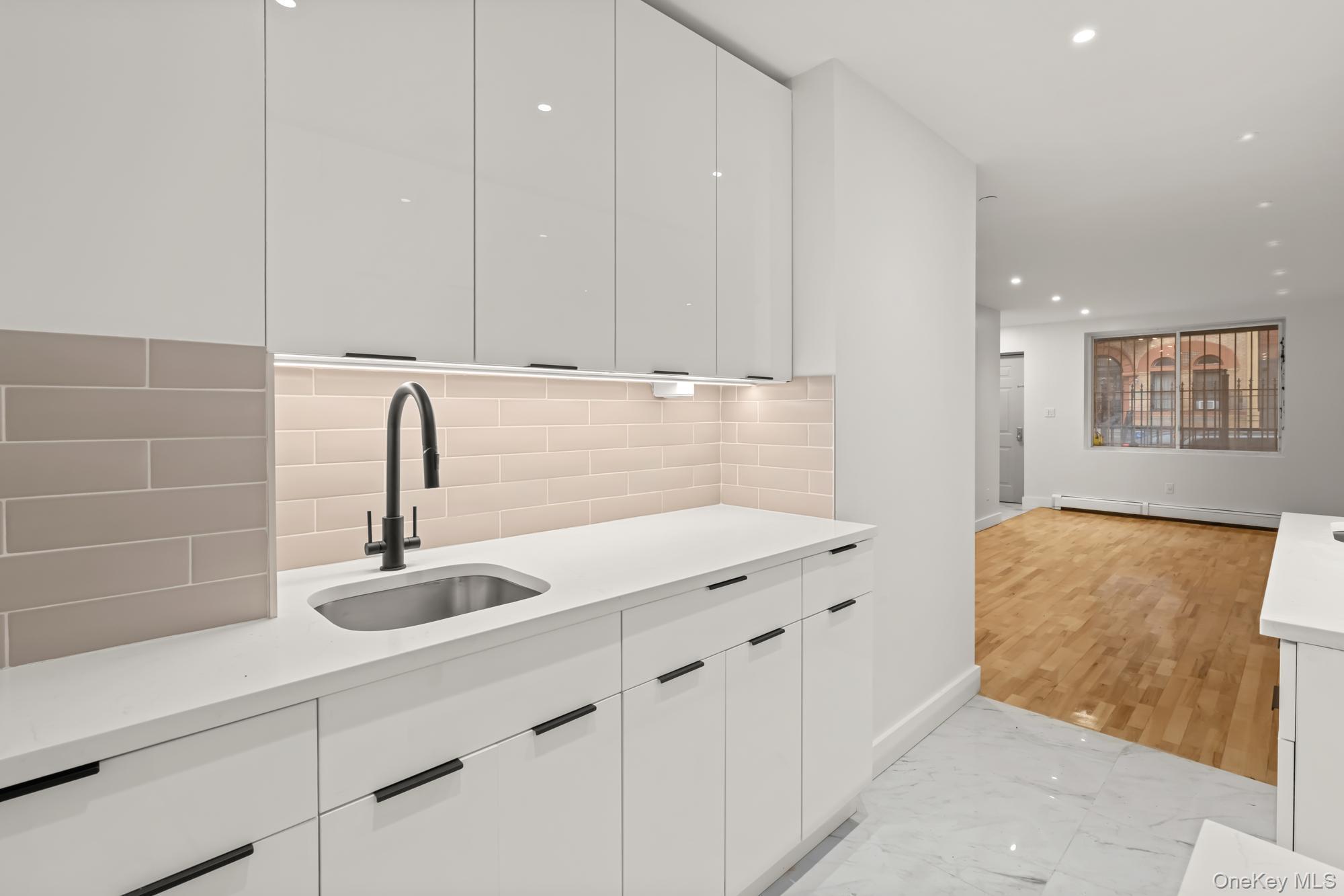 Condo Vernon  Brooklyn, NY 11206, MLS-971302-5