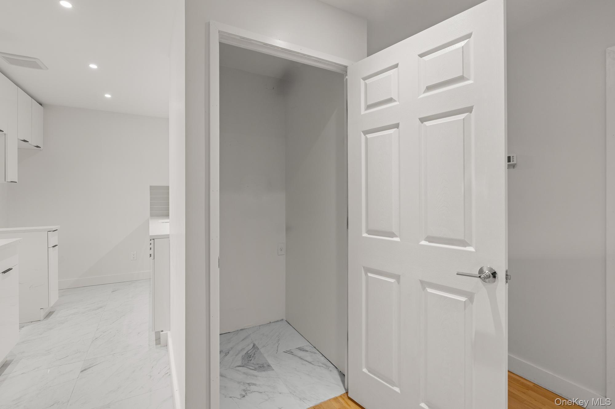 Condo Vernon  Brooklyn, NY 11206, MLS-971302-9