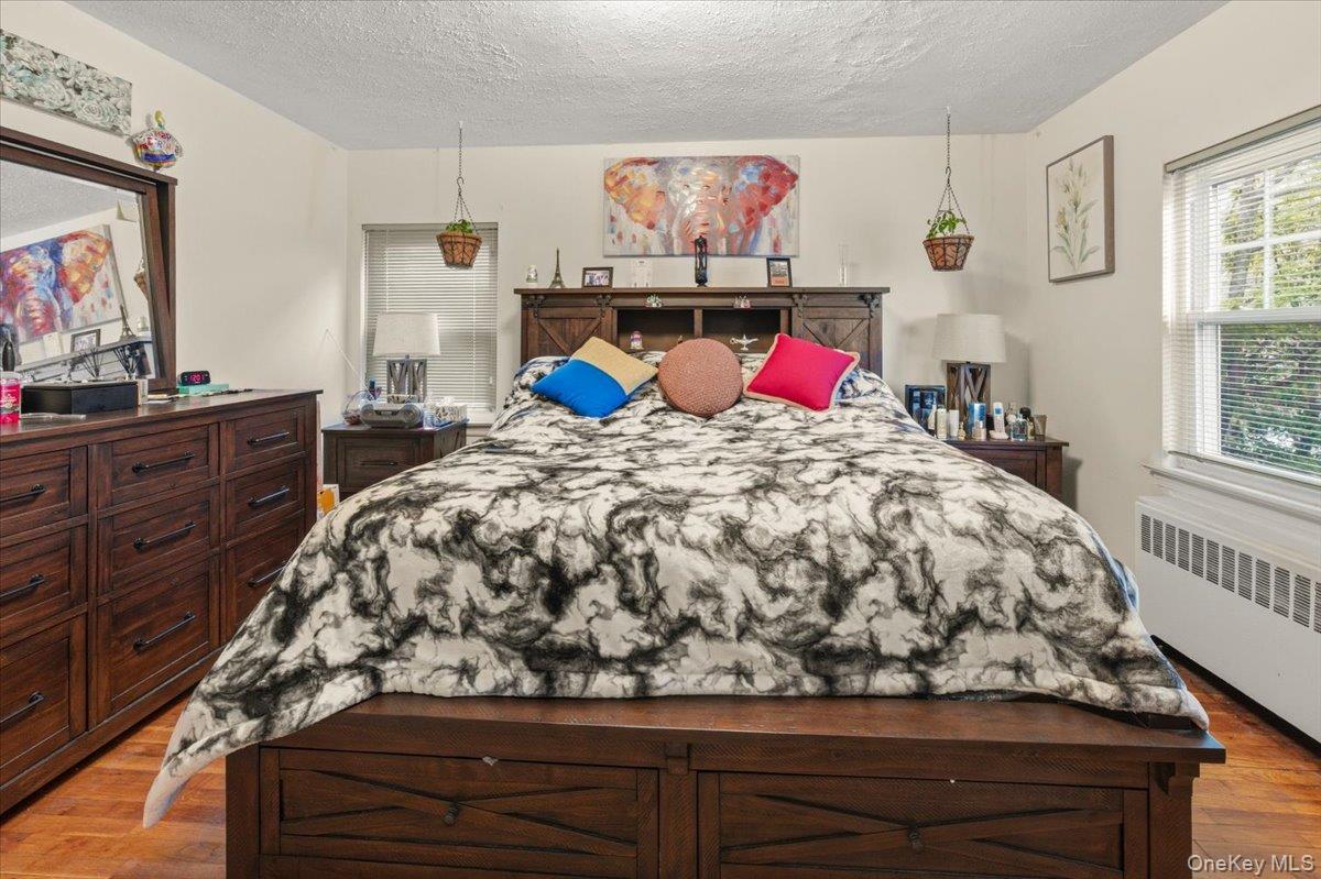 Single Family Adee  Bronx, NY 10469, MLS-971325-10