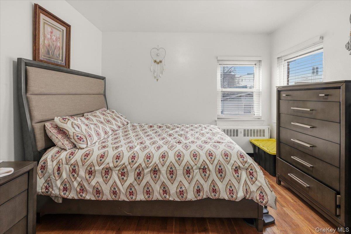 Single Family Adee  Bronx, NY 10469, MLS-971325-12