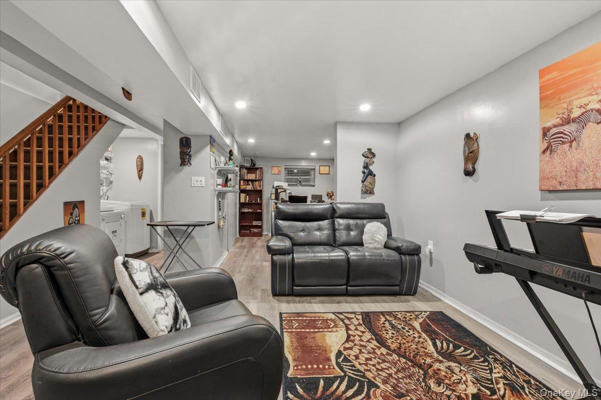 Single Family Adee  Bronx, NY 10469, MLS-971325-14