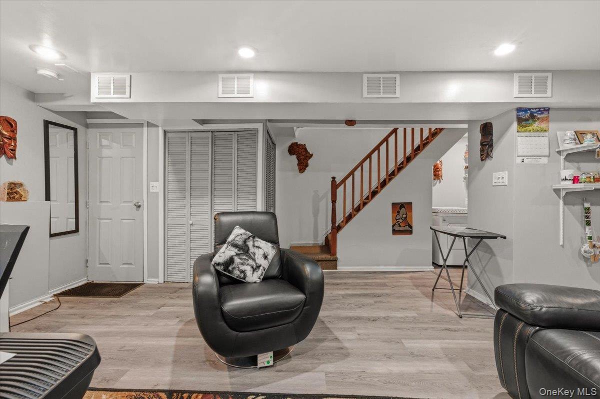 Single Family Adee  Bronx, NY 10469, MLS-971325-15