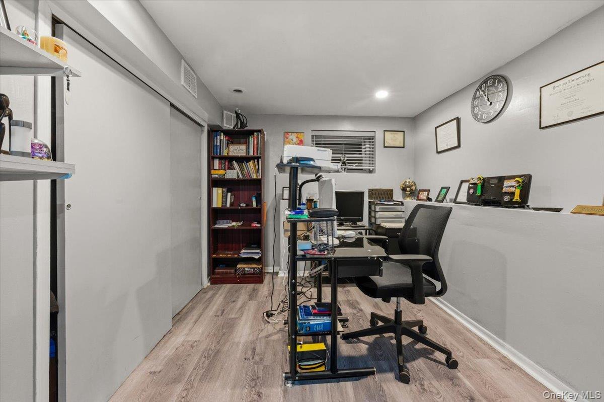 Single Family Adee  Bronx, NY 10469, MLS-971325-16