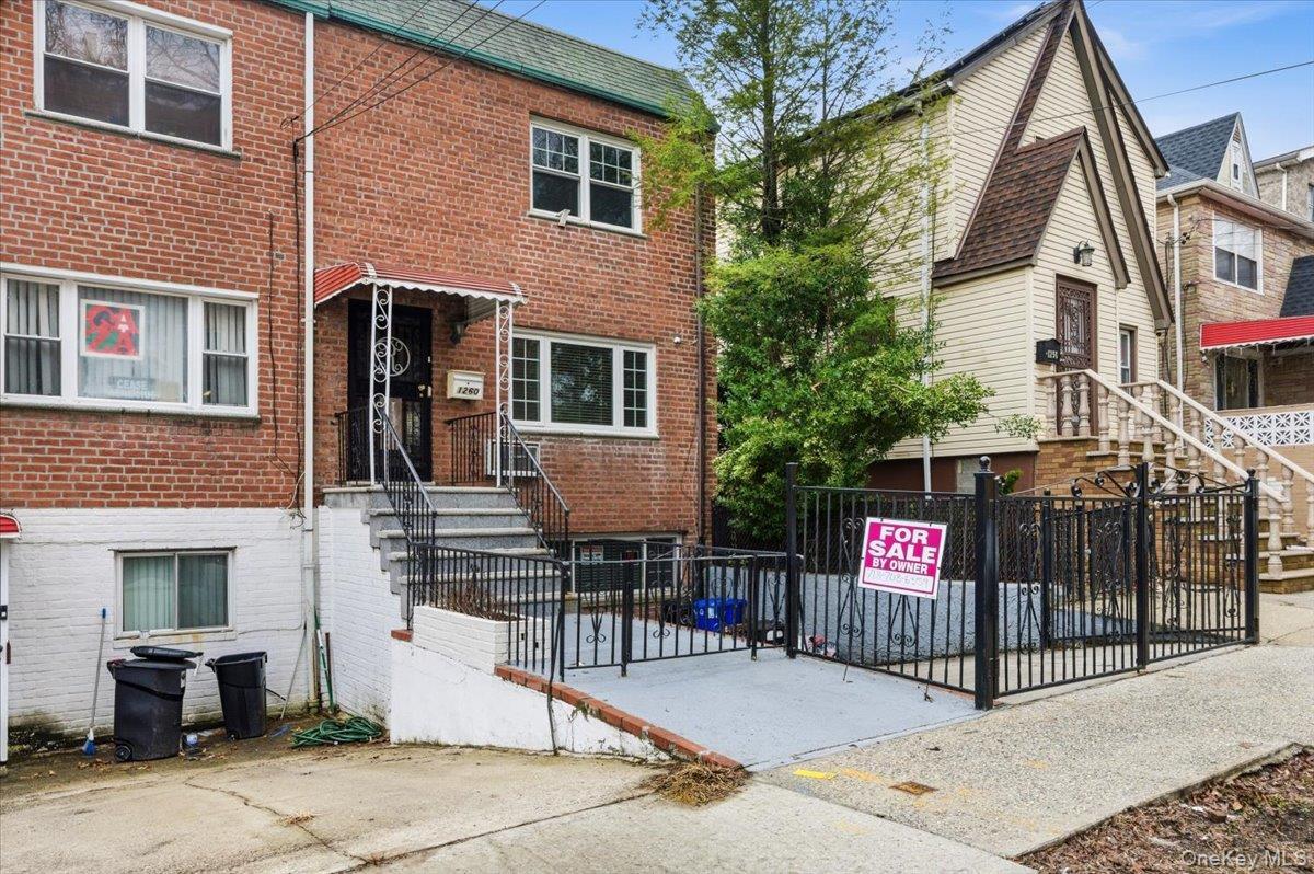 Single Family Adee  Bronx, NY 10469, MLS-971325-2
