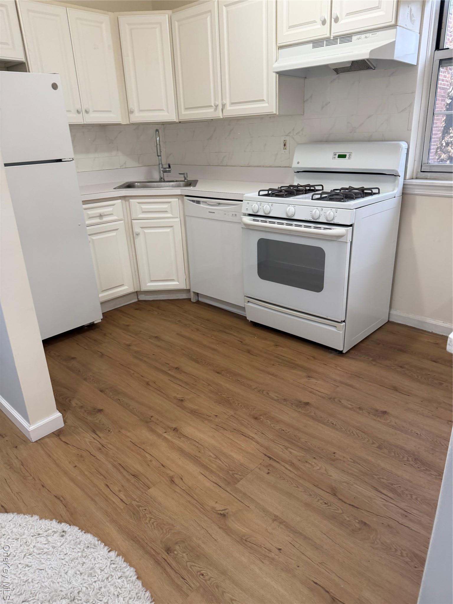 Coop 77 Ave  Queens, NY 11367, MLS-971333-3