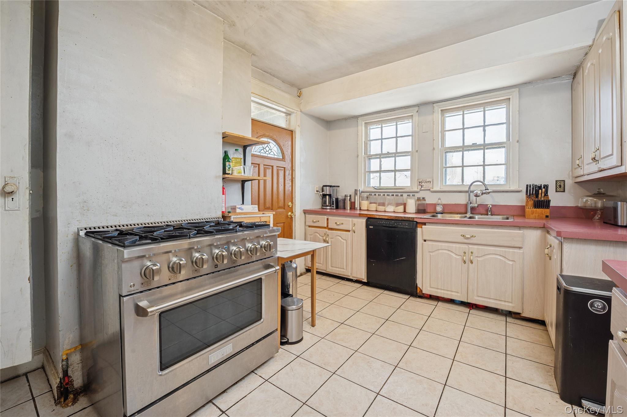 Single Family The Court Westchester County, NY 10801, MLS-971364-12