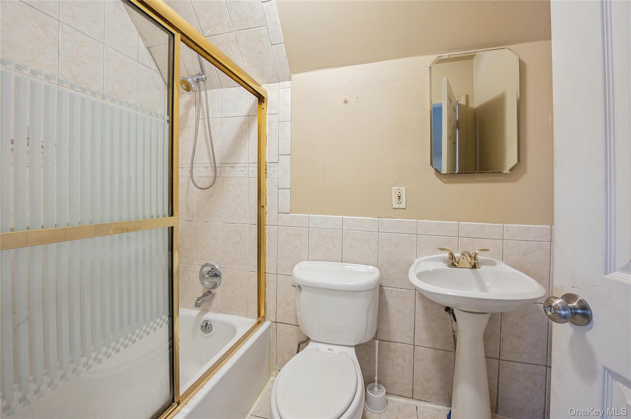 Single Family The Court Westchester County, NY 10801, MLS-971364-28