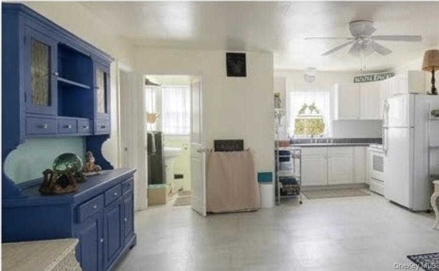 Single Family Cottage  Suffolk County, NY 11933, MLS-971369-5