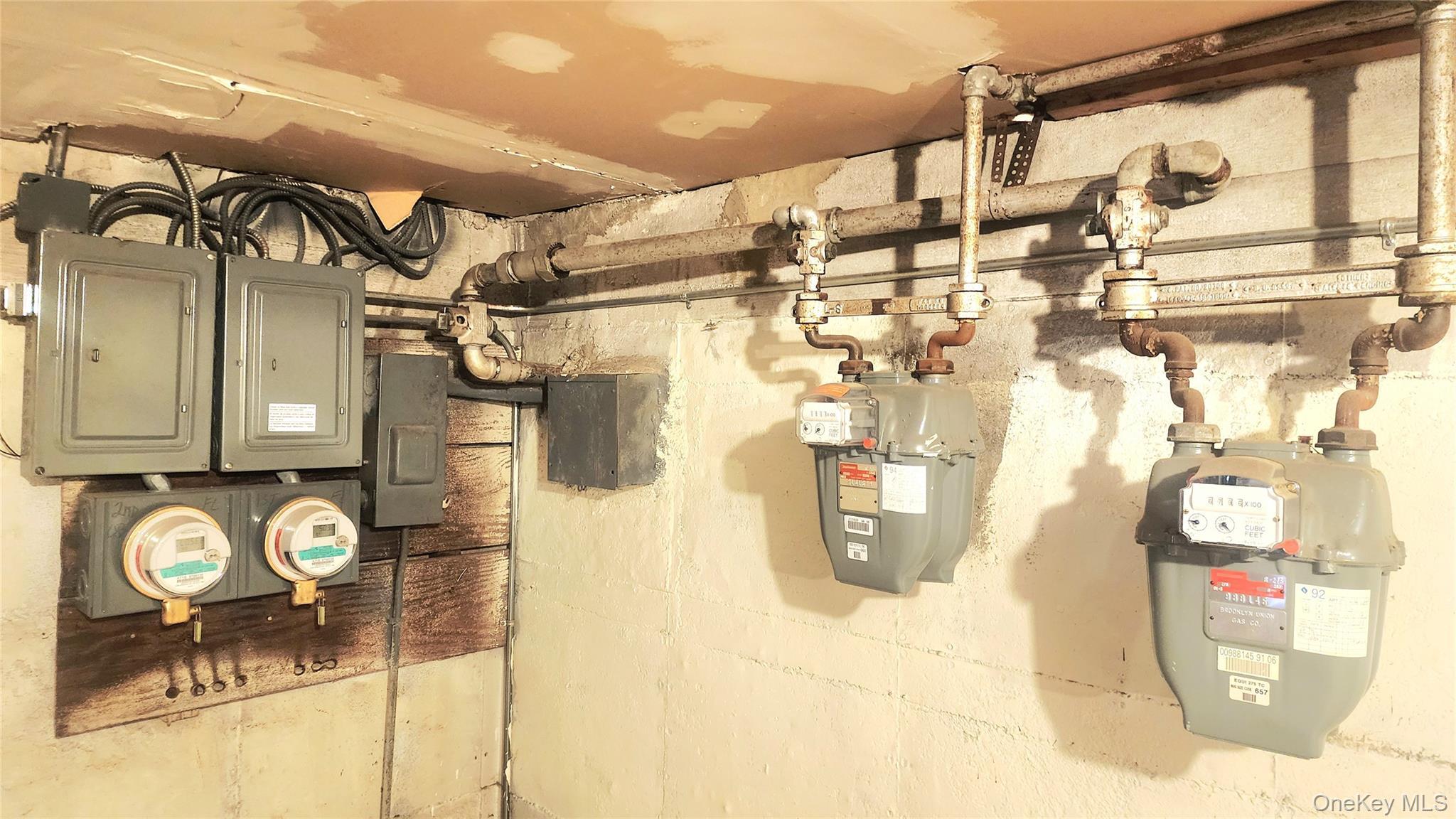 Single Family Remsen  Brooklyn, NY 11236, MLS-971372-23