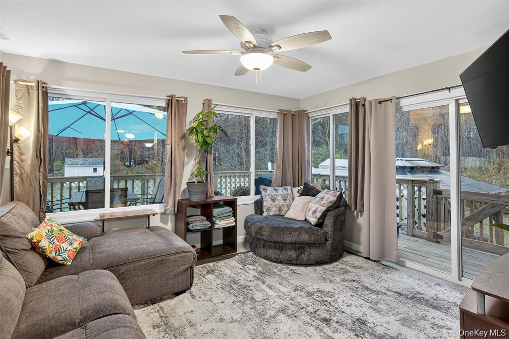 Single Family Velie  Dutchess County, NY 12540, MLS-971384-22