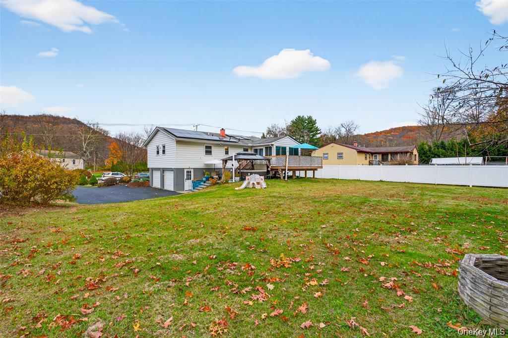 Single Family Velie  Dutchess County, NY 12540, MLS-971384-36