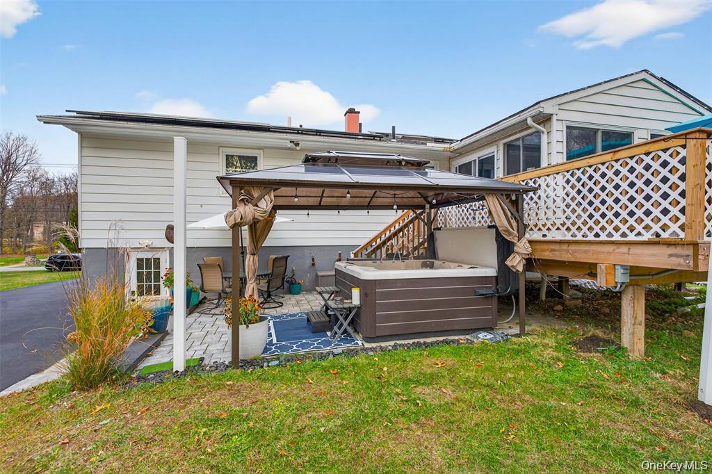 Single Family Velie  Dutchess County, NY 12540, MLS-971384-38