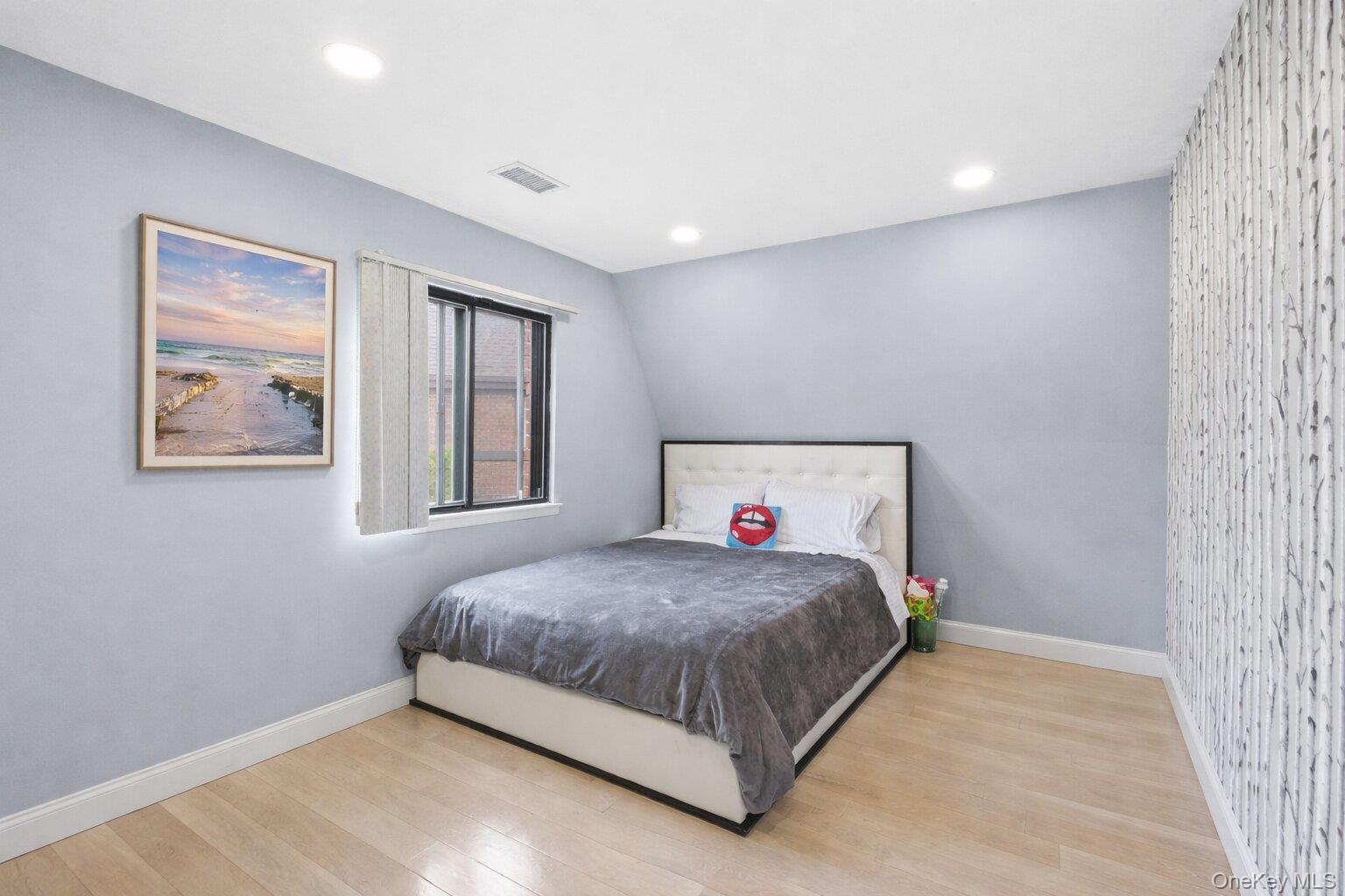 Condo Acorn Ponds  Nassau County, NY 11576, MLS-971389-16