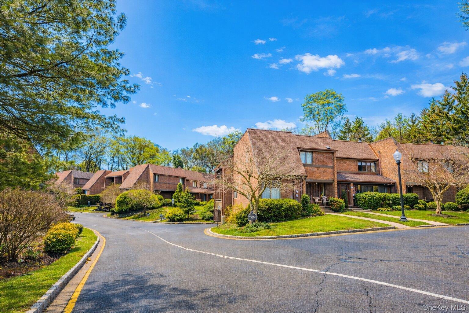 Condo Acorn Ponds  Nassau County, NY 11576, MLS-971389-19
