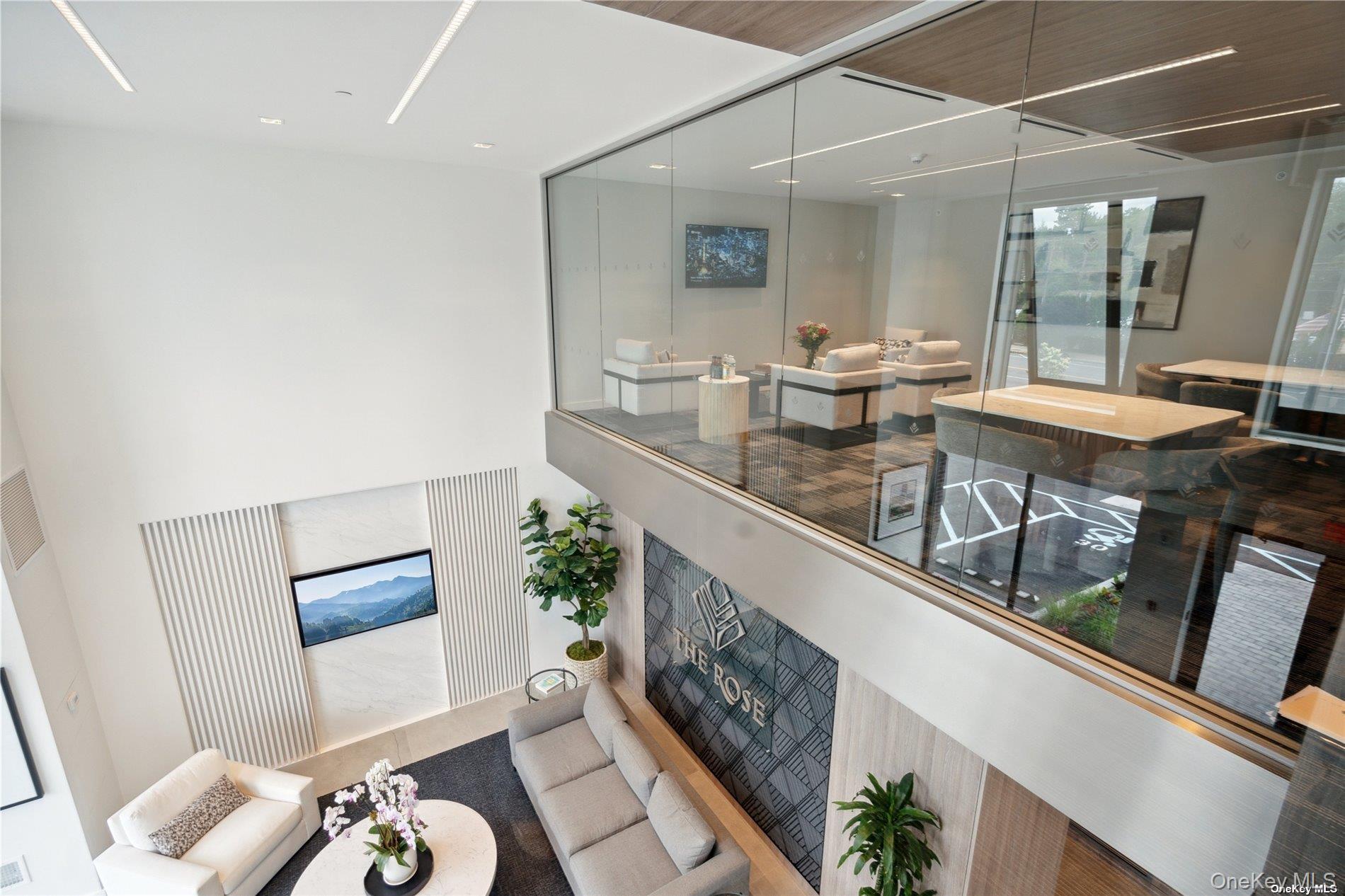 Condo Middle Neck  Nassau County, NY 11021, MLS-971394-16