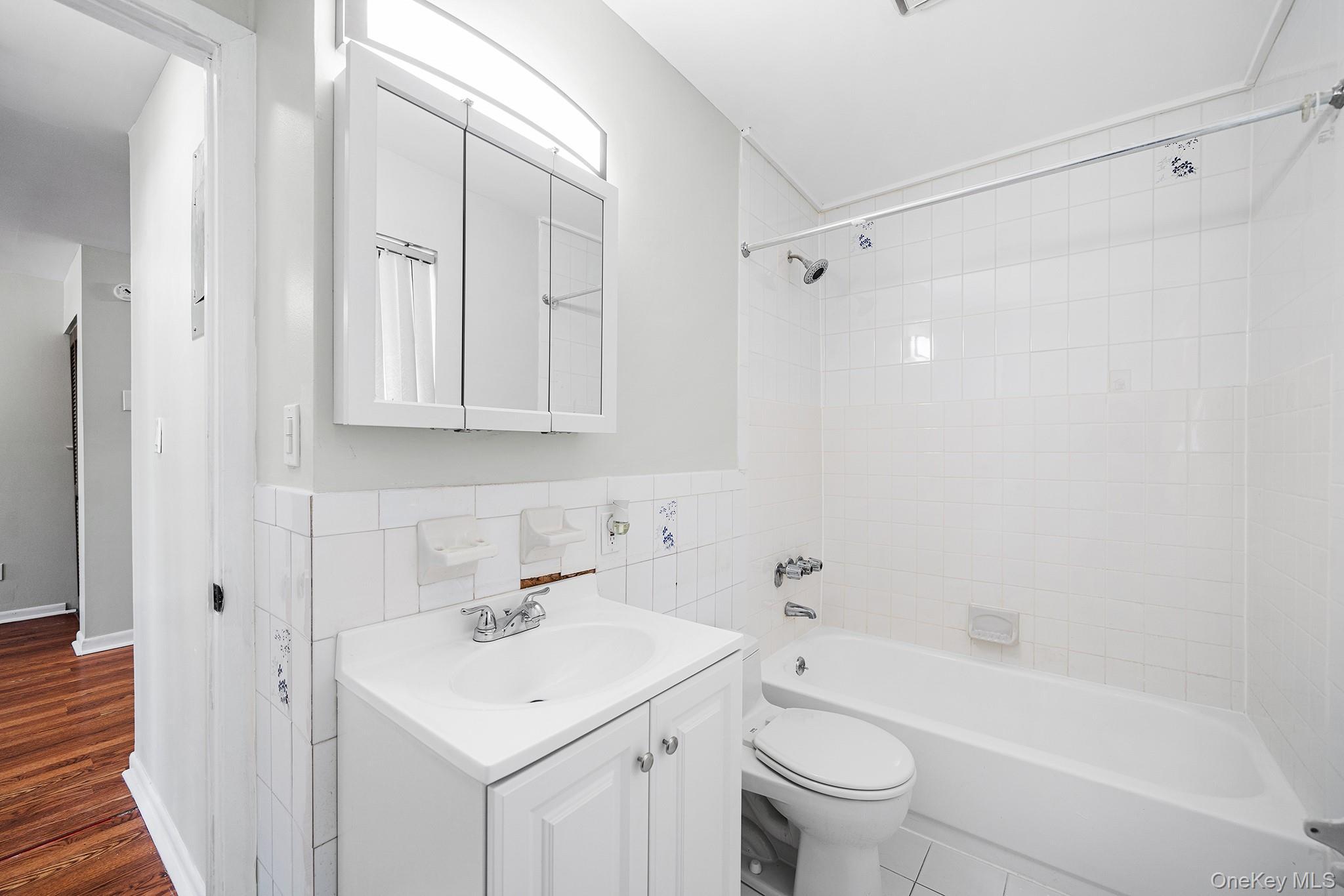 Condo Conduit  Queens, NY 11417, MLS-971399-19