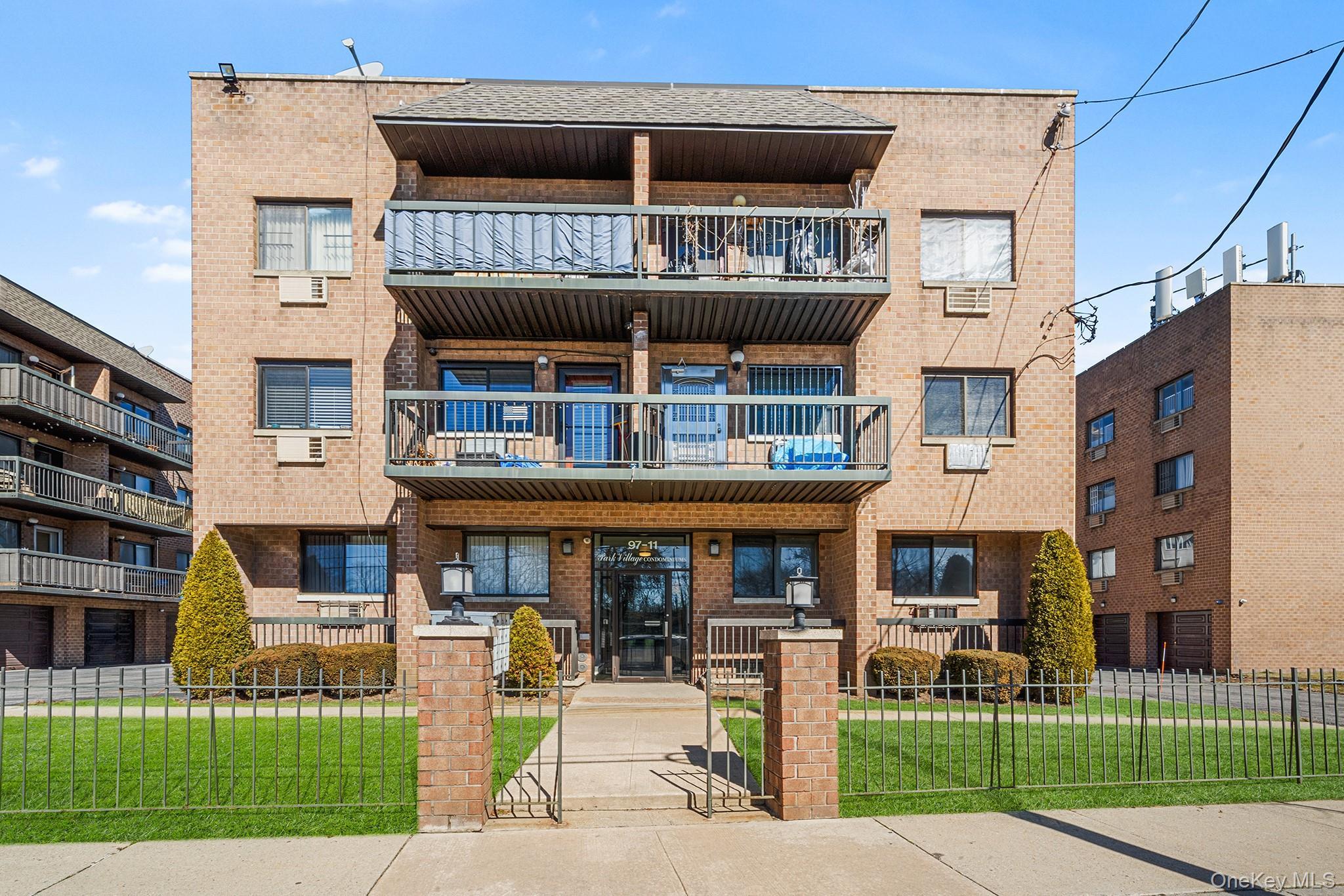 Condo Conduit  Queens, NY 11417, MLS-971399-3