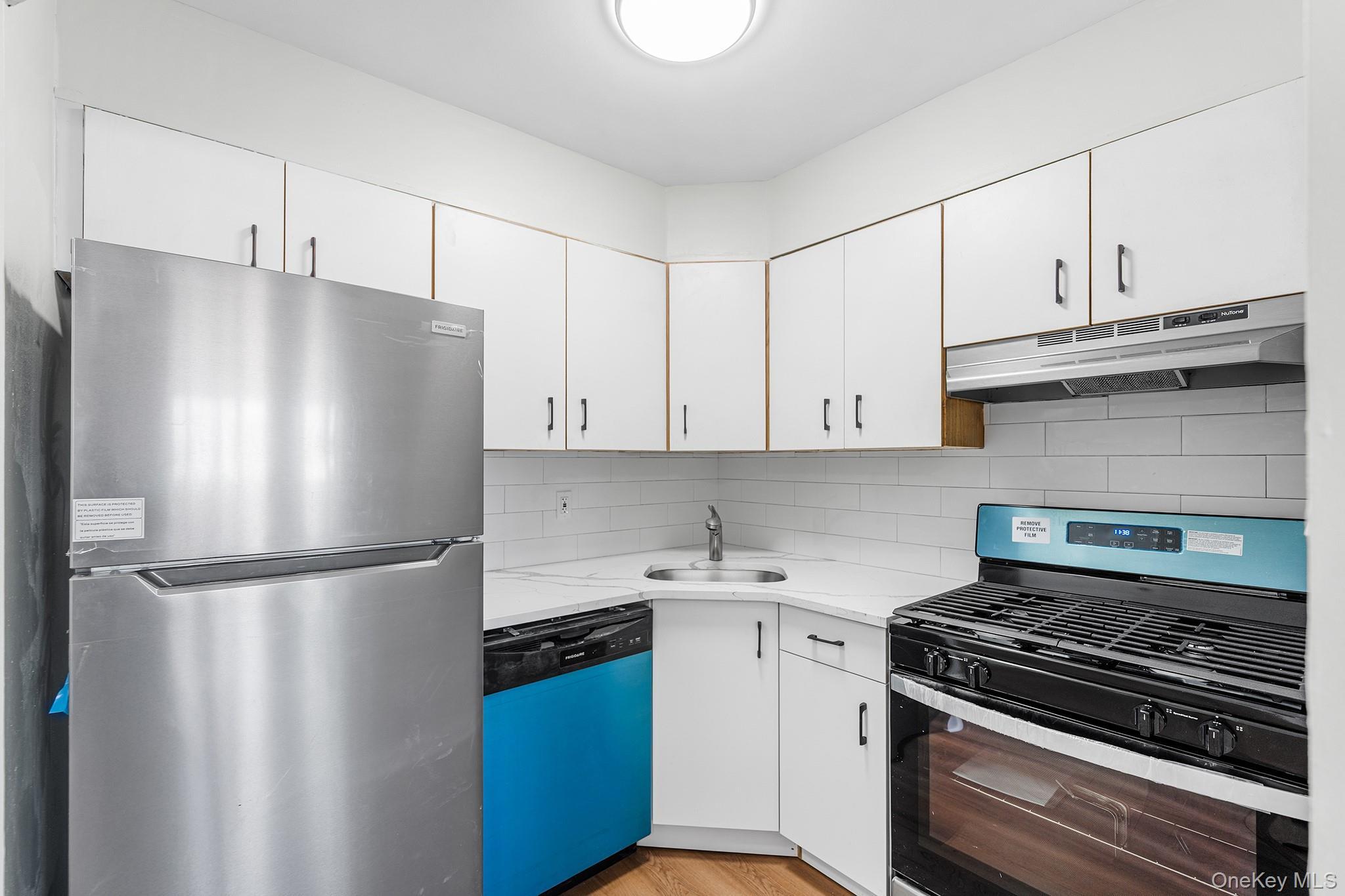 Condo Conduit  Queens, NY 11417, MLS-971399-6