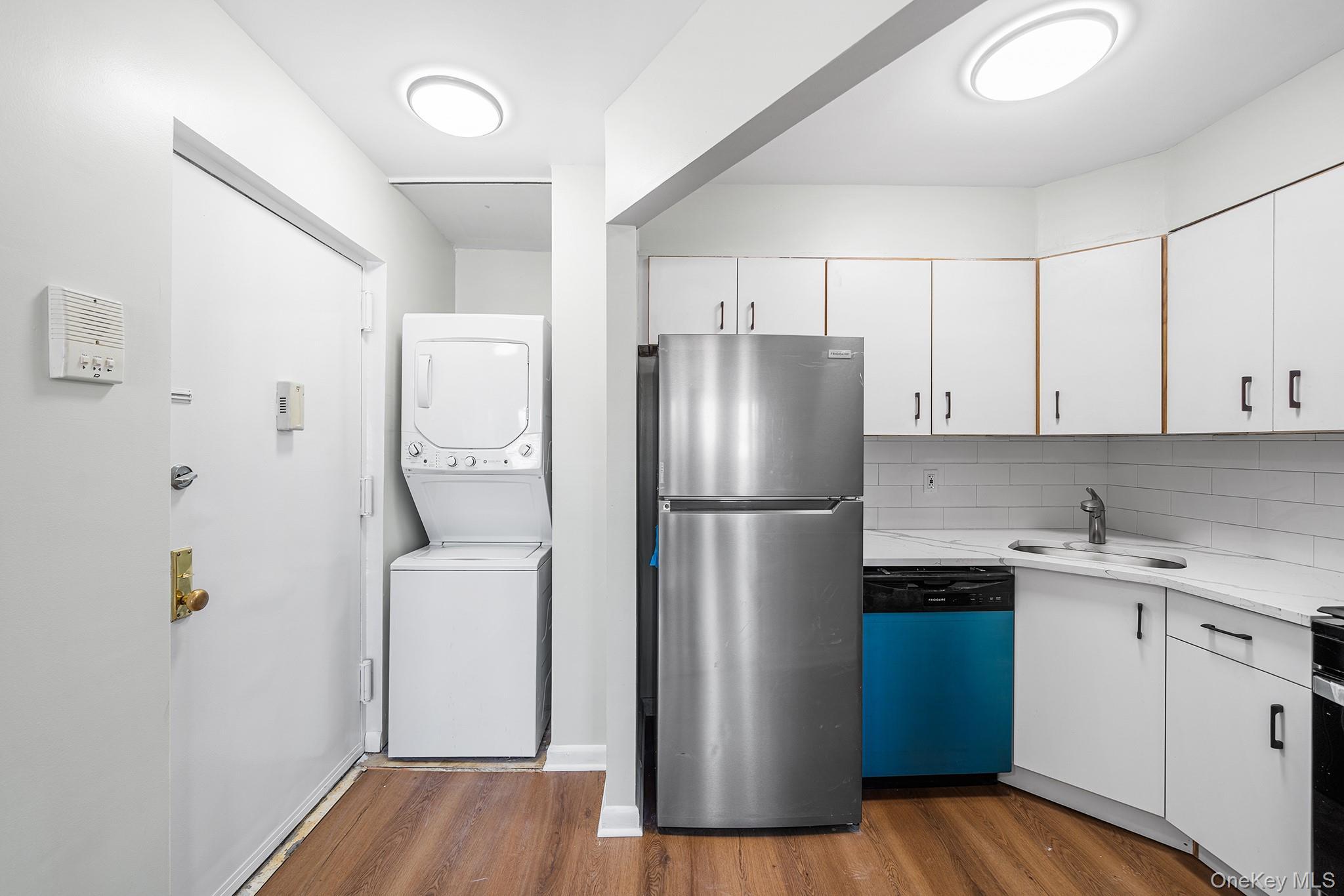 Condo Conduit  Queens, NY 11417, MLS-971399-7