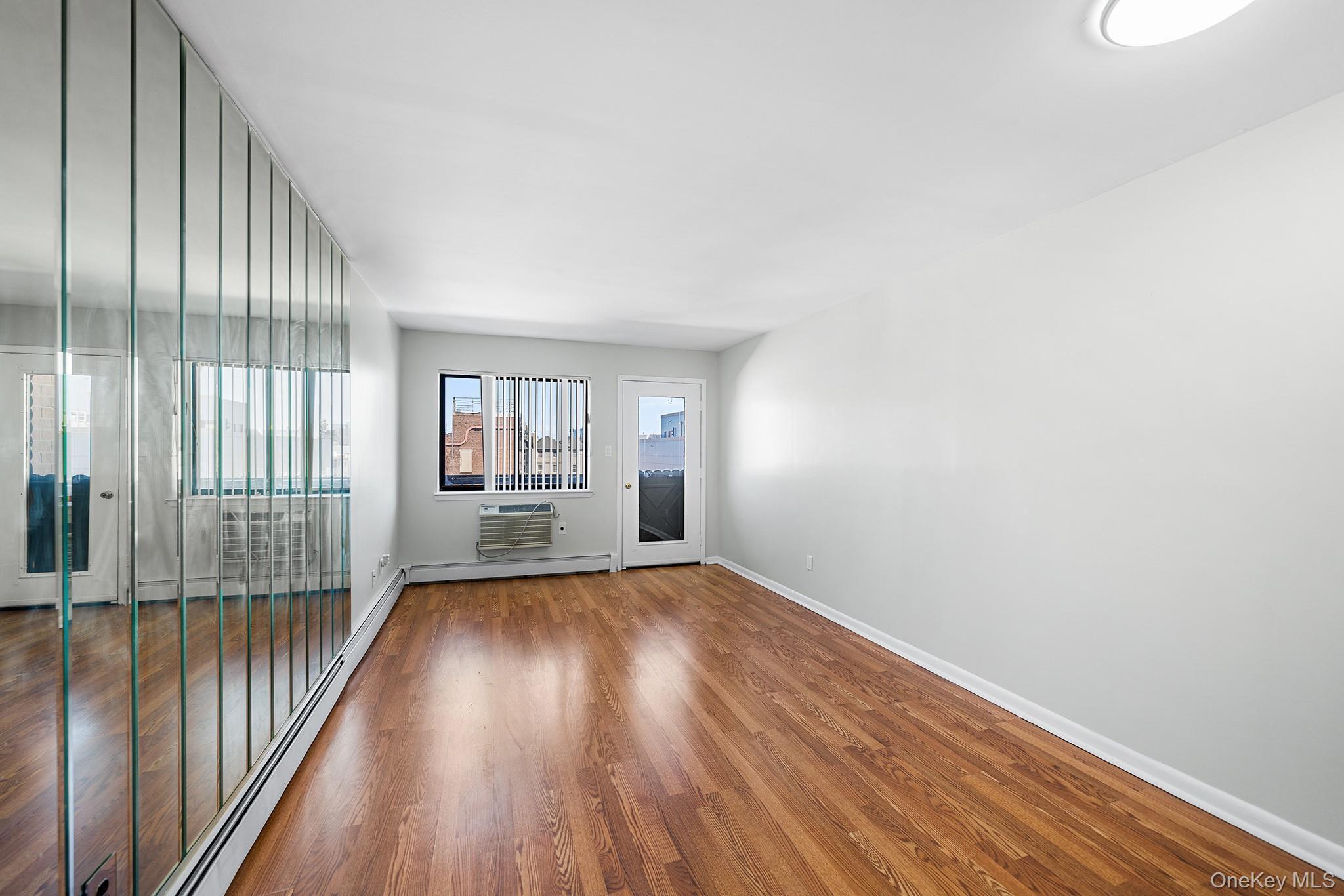 Condo Conduit  Queens, NY 11417, MLS-971399-8