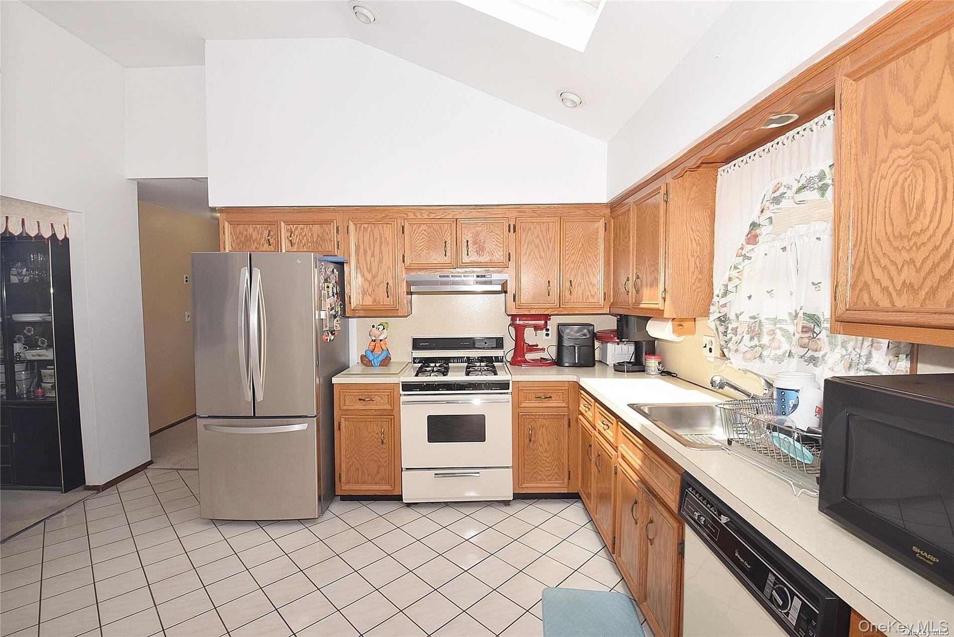 Single Family S 10th Street Nassau County, NY 11040, MLS-971409-9