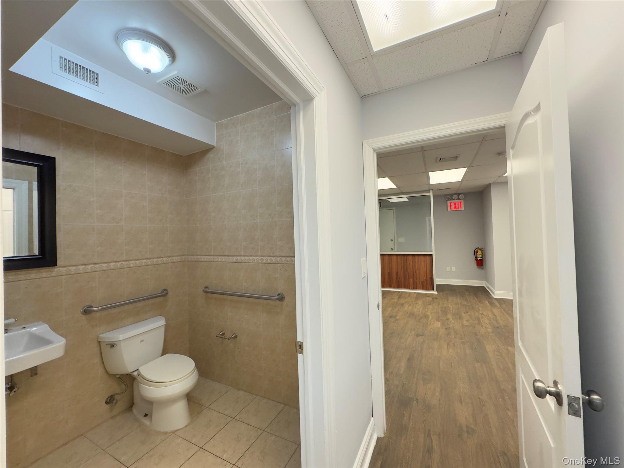 Commercial Lease Bayside  Queens, NY 11361, MLS-971435-10