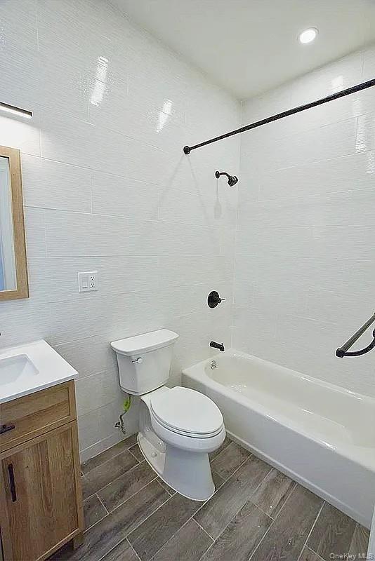 Single Family 47th  Queens, NY 11104, MLS-971452-13