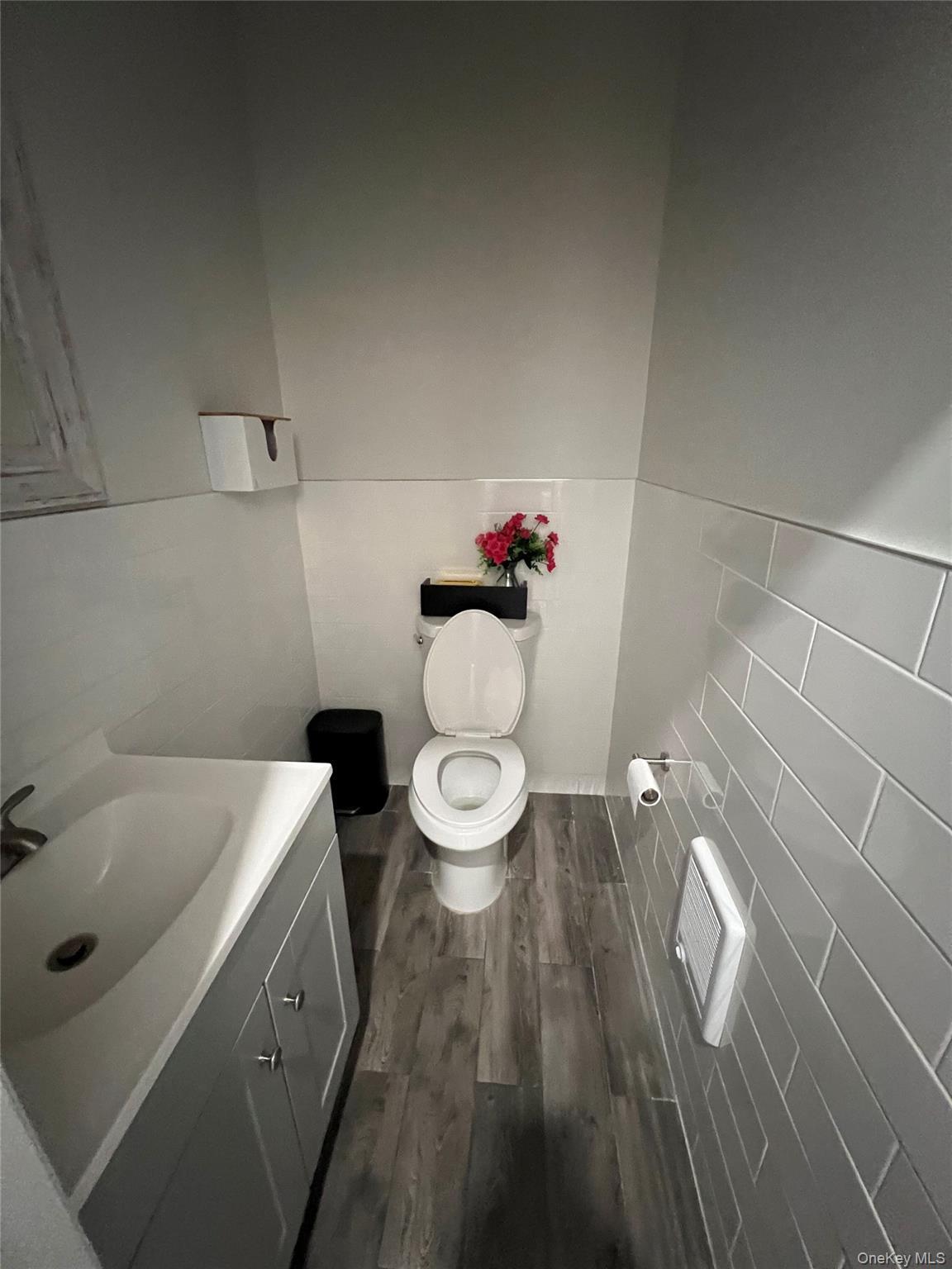 Single Family 47th  Queens, NY 11104, MLS-971452-22