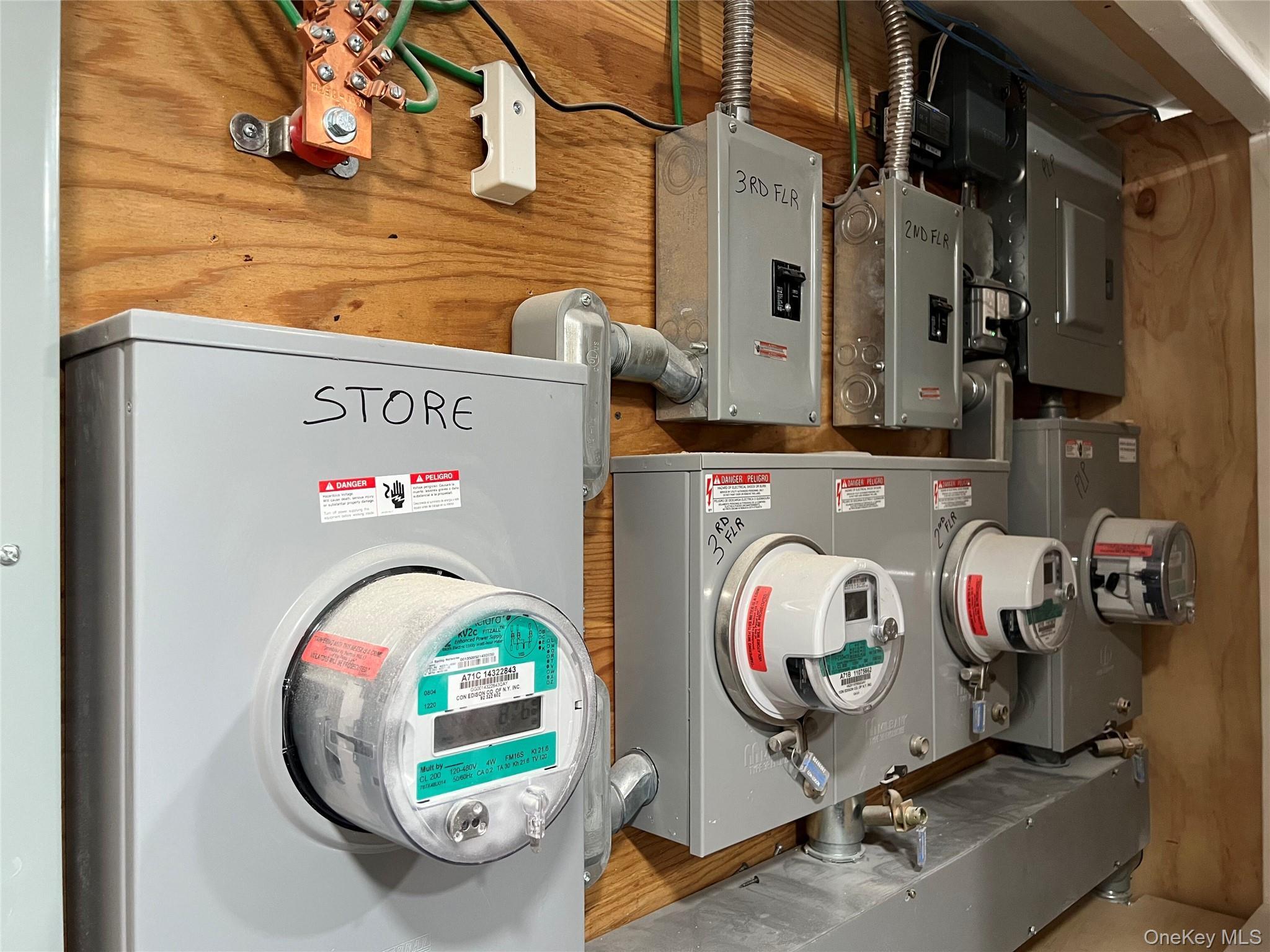 Single Family 47th  Queens, NY 11104, MLS-971452-23