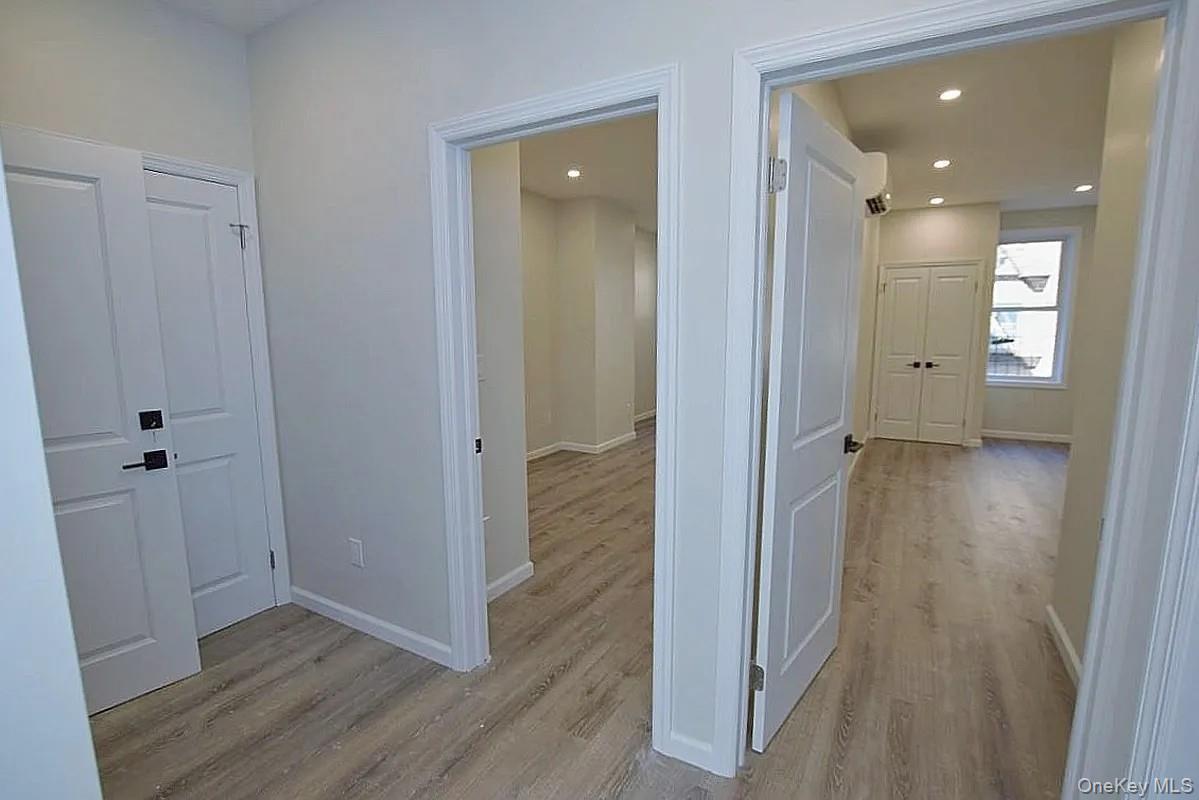 Single Family 47th  Queens, NY 11104, MLS-971452-4