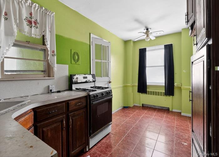 Single Family Ivy  Nassau County, NY 11552, MLS-971466-11