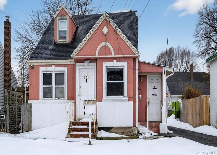 Single Family Ivy  Nassau County, NY 11552, MLS-971466-2