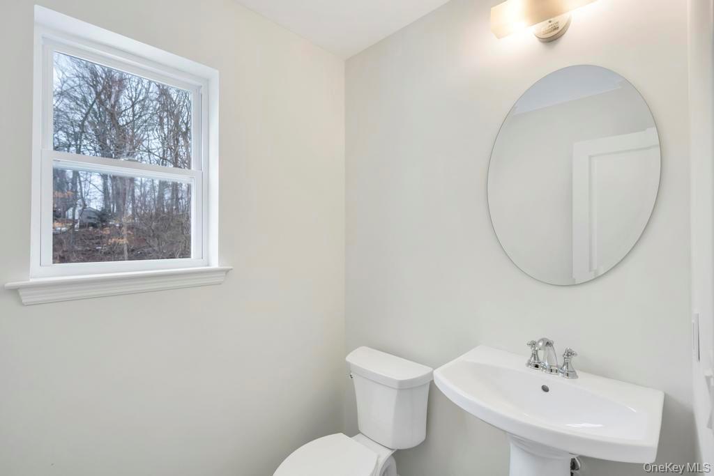 Single Family Ozark  Suffolk County, NY 11779, MLS-971480-23