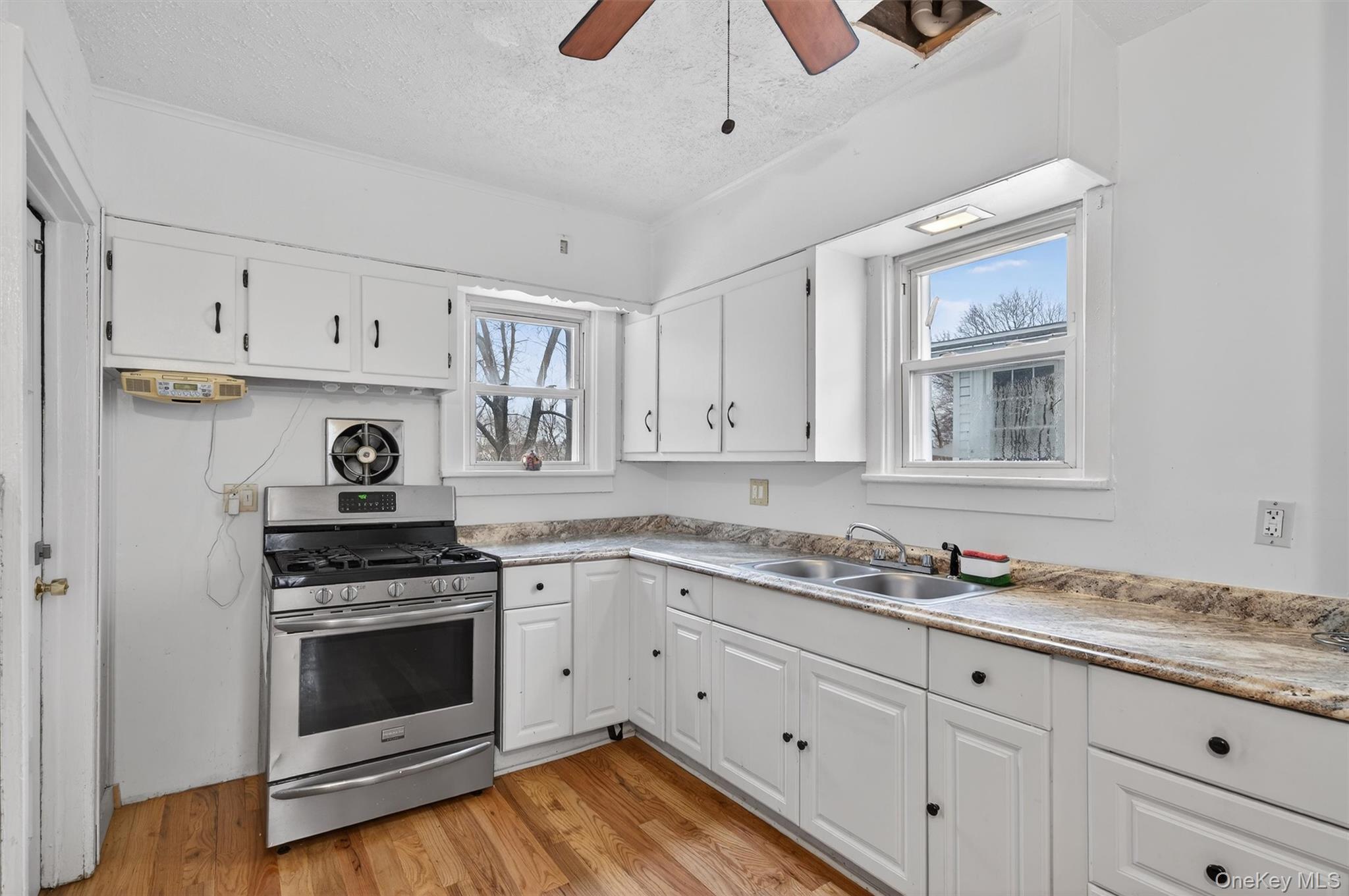 Single Family Lafayette Orange County, NY 10940, MLS-971493-13