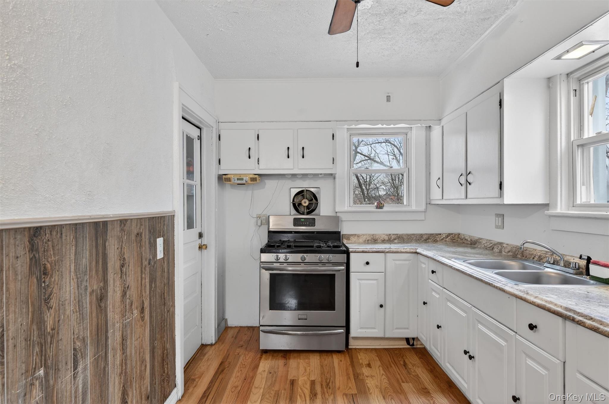 Single Family Lafayette Orange County, NY 10940, MLS-971493-15