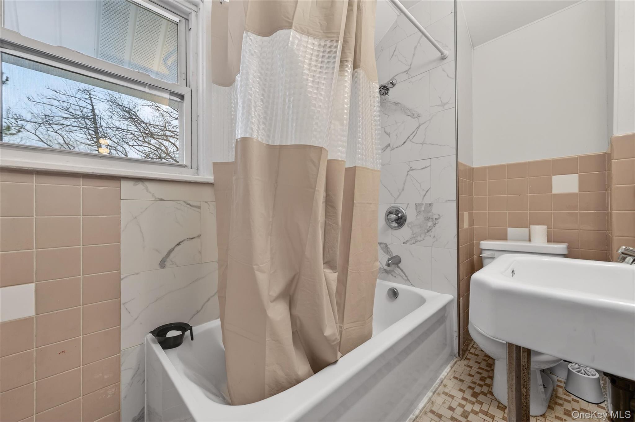 Single Family Lafayette Orange County, NY 10940, MLS-971493-20