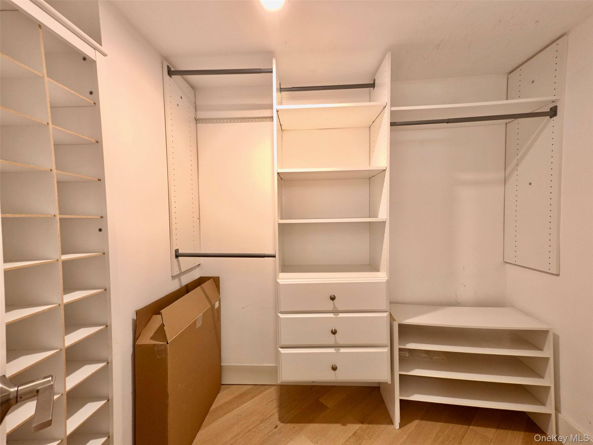 Condo Stewart Pl Westchester County, NY 10603, MLS-971501-12