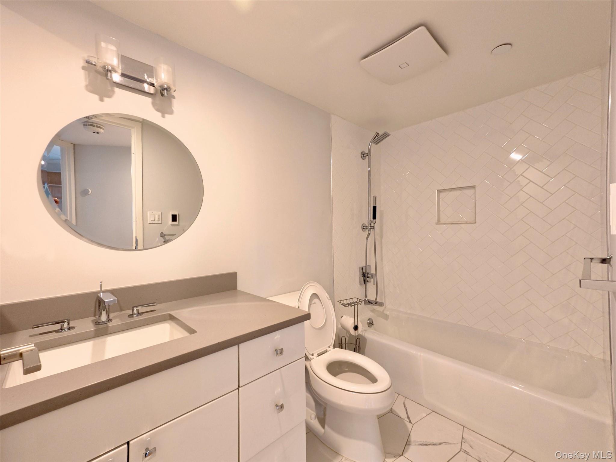 Condo Stewart Pl Westchester County, NY 10603, MLS-971501-17