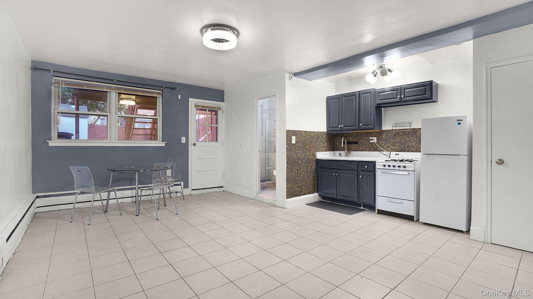 Single Family Radcliff  Bronx, NY 10469, MLS-971528-12