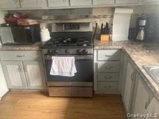 Single Family Old Country Suffolk County, NY 11901, MLS-971535-3