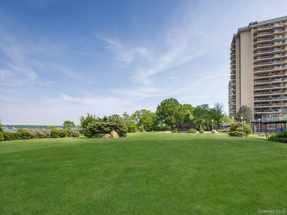 Coop 215th  Queens, NY 11360, MLS-971539-32