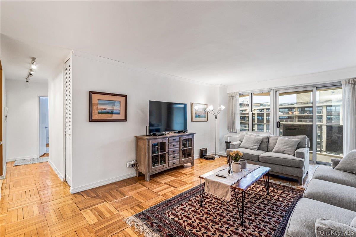 Coop 215th  Queens, NY 11360, MLS-971539-5