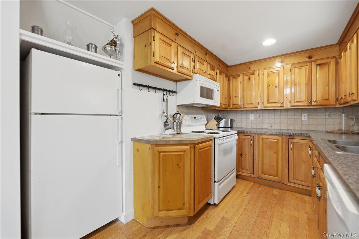 Single Family Park  Out Of Area, NY 12843, MLS-971581-22